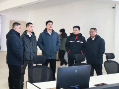 国能集团领导莅临一突堤10万吨级通用泊位现场参观调研