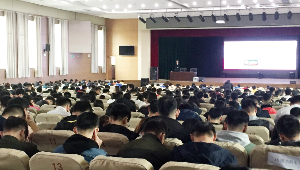 万通海欣控股集团在东营职业学院举办招聘会